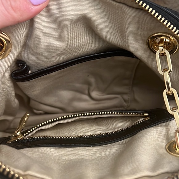 Tory Burch - Picture 5 of 8